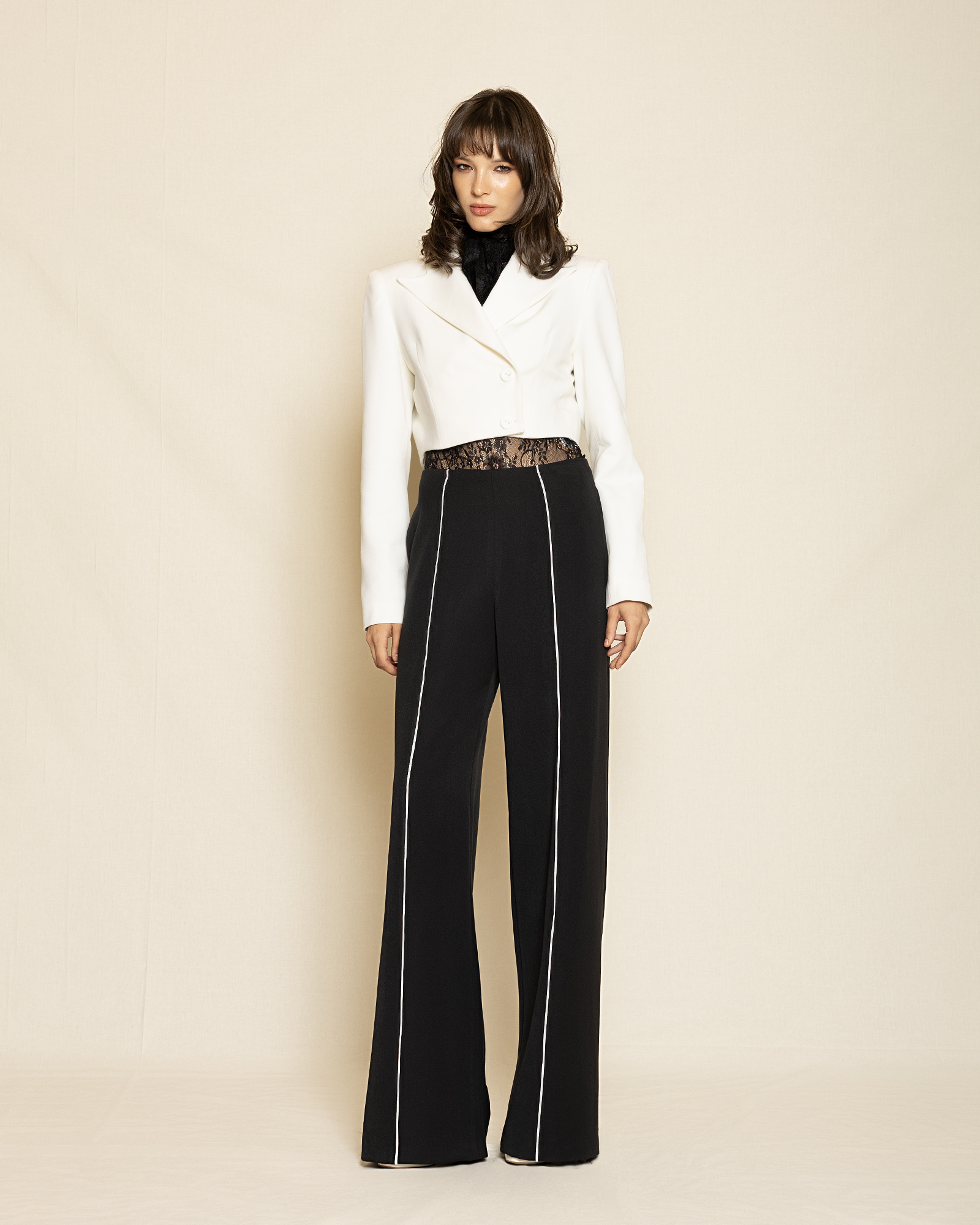 0147 Cropped Tailored Blazer ST-0147 White - Image 1