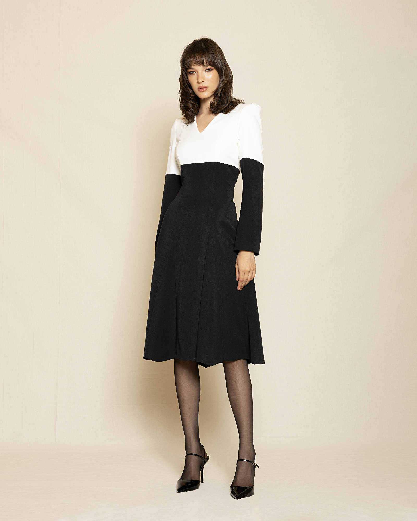 0149 Pure Contrast Midi Dress ST-0149 Black - White - Image 1
