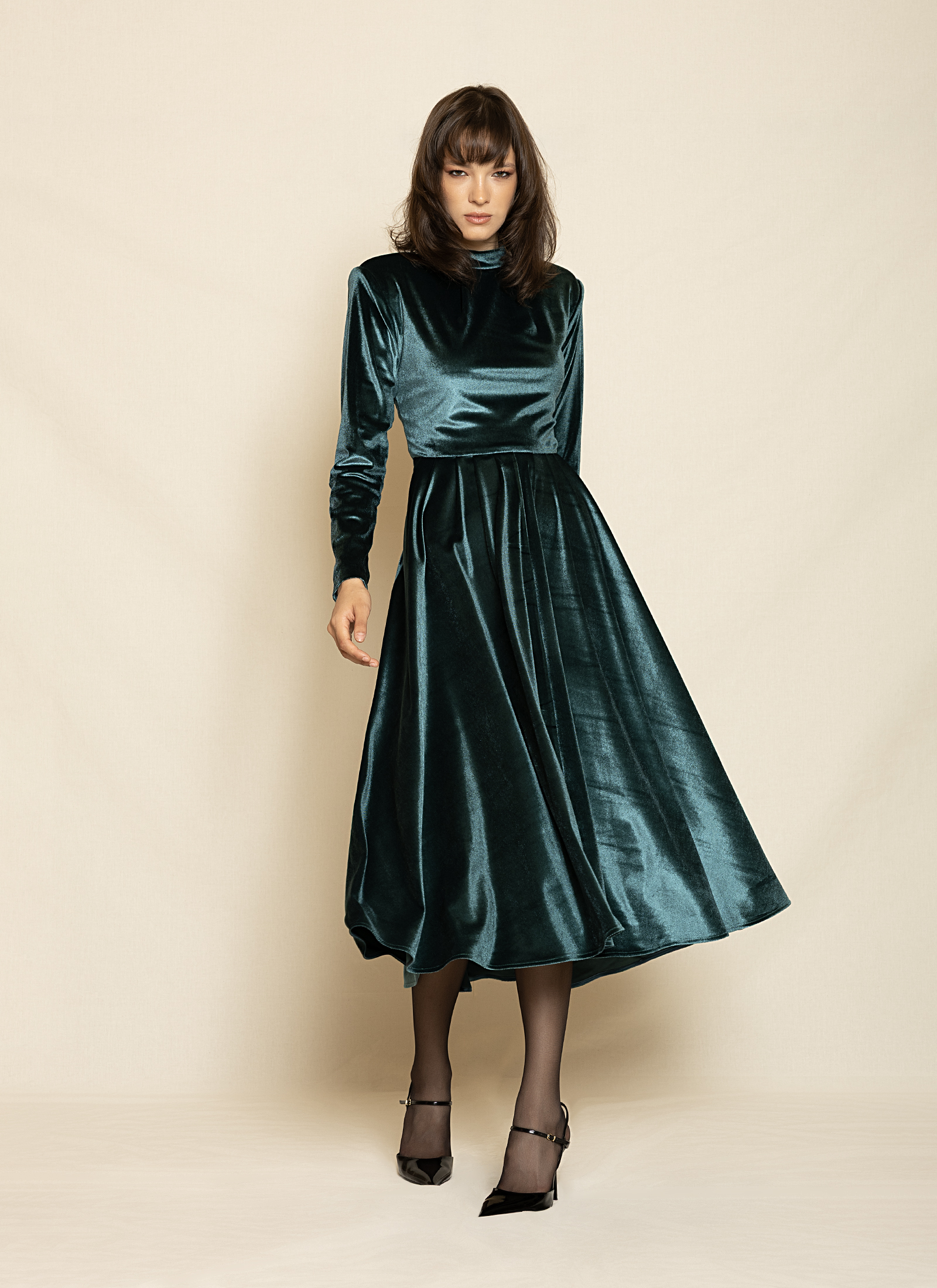stefanoudakis_2025090615497 Emerald Velvet Midi Dress ST-0110 Green - Image 1